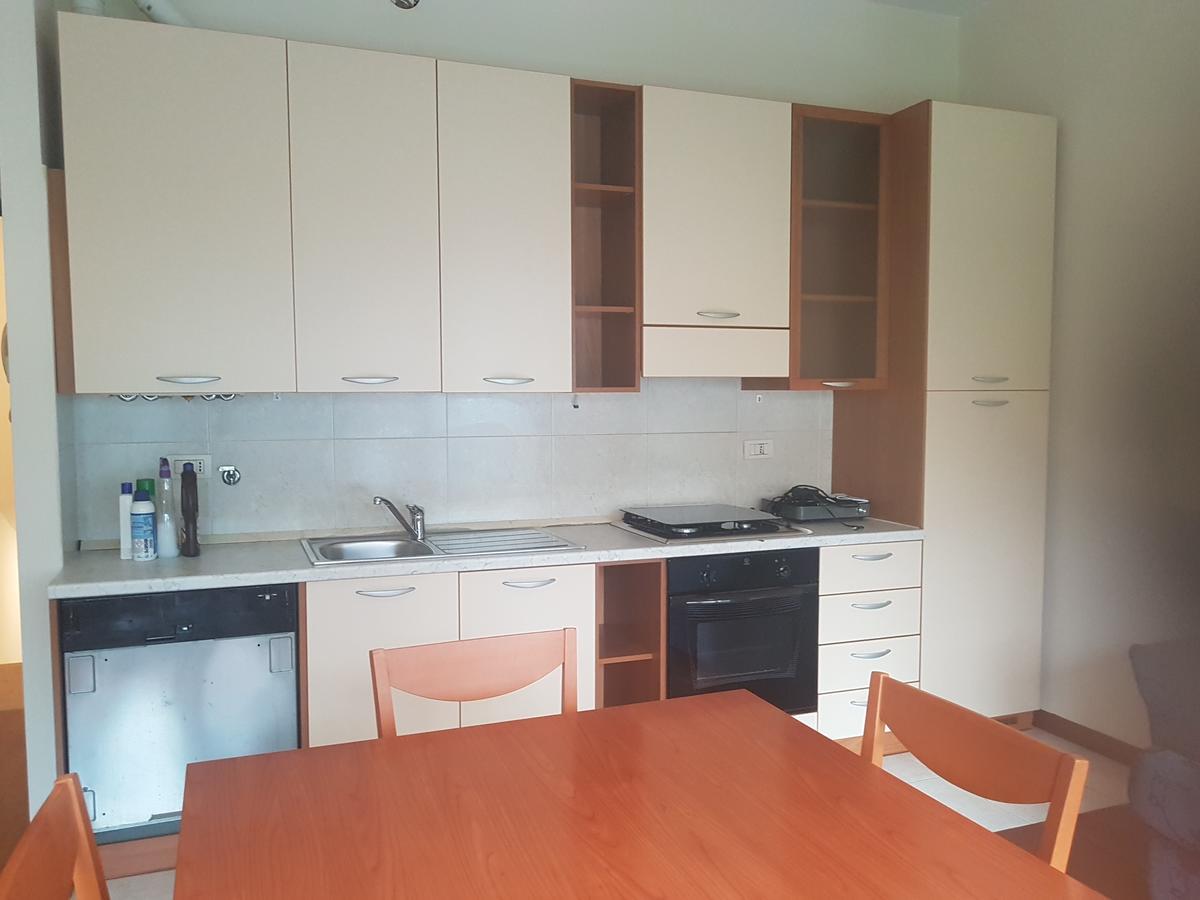 Lecco Centro - Casa Indipendente Apartment Bagian luar foto