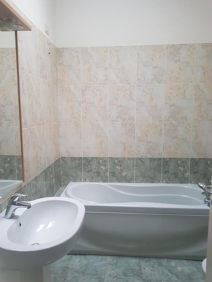 Lecco Centro - Casa Indipendente Apartment Bagian luar foto